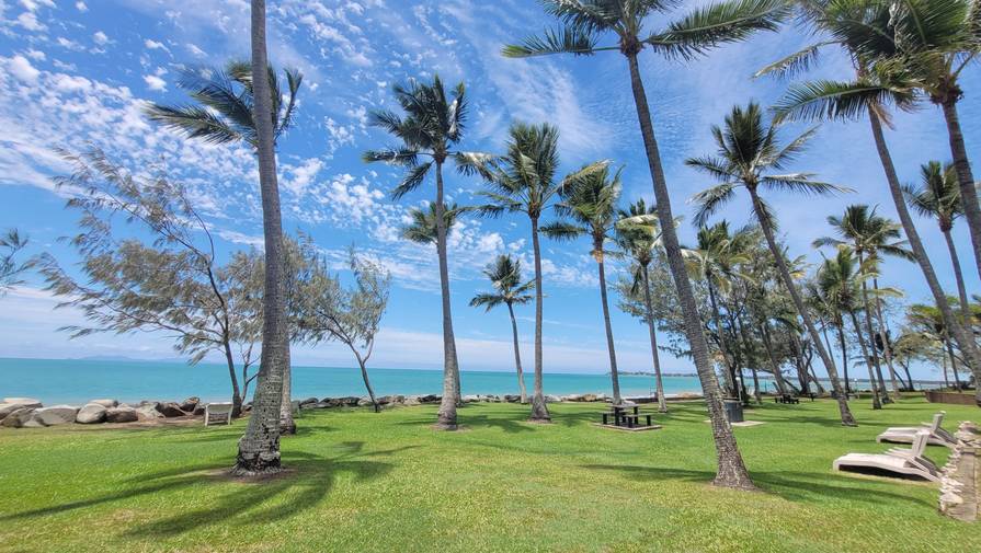 Comfort Resort Blue Pacific cover photo