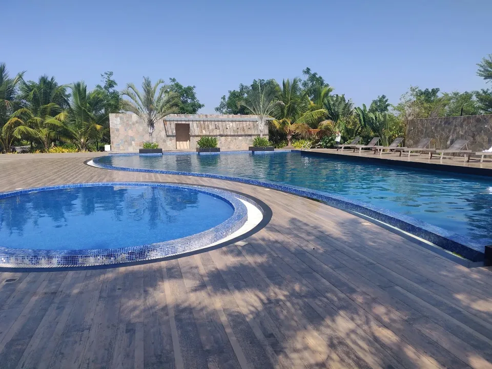 Golden Sands Beach Resort cover photo
